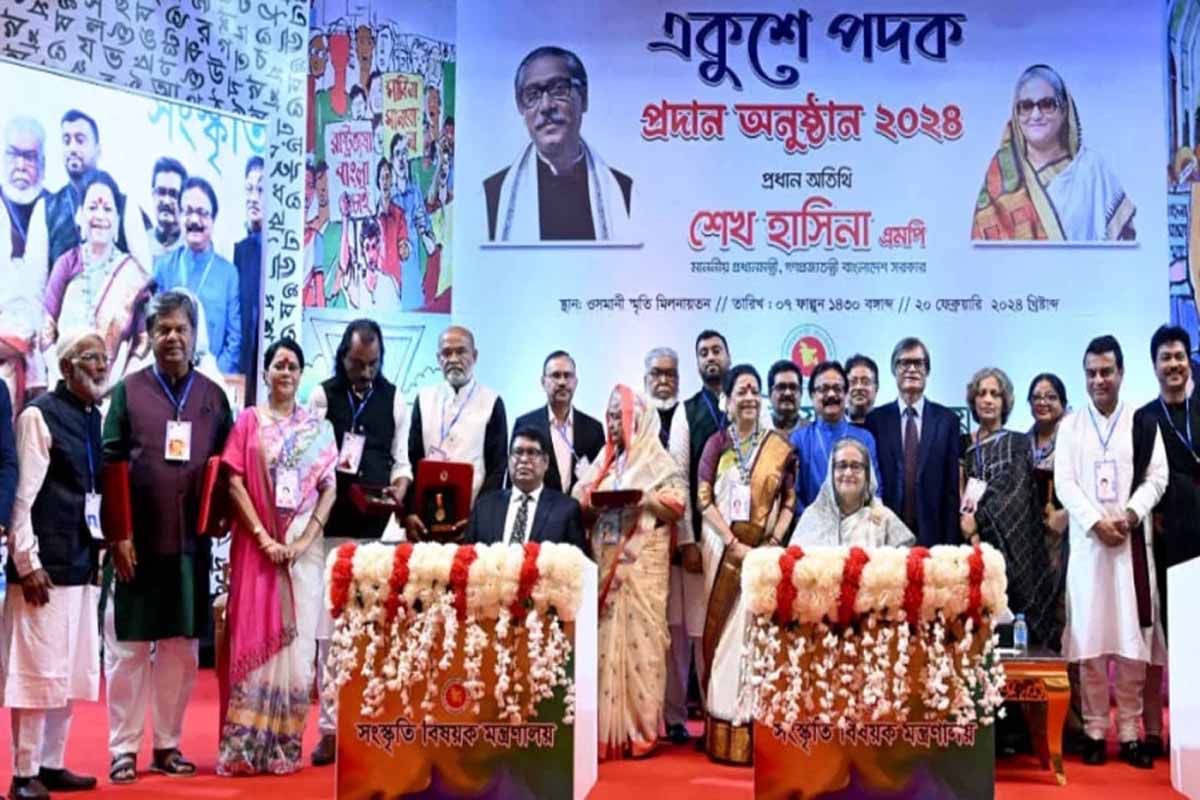 একুশের চেতনায় মাথা উঁচু করে চলার আহ্বান প্রধানমন্ত্রীর