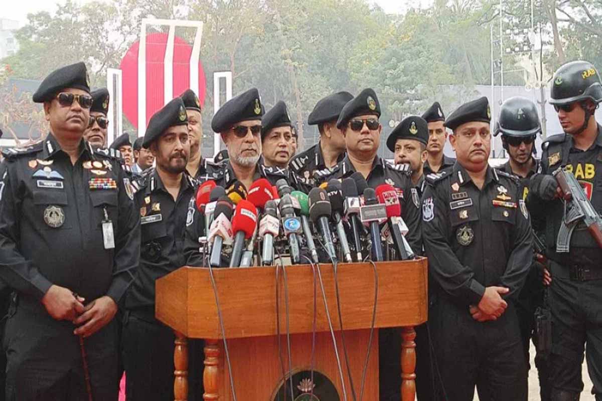 ডিজি: কেন্দ্রীয় শহিদ মিনারে এখনো কোনো হুমকি নেই, প্রস্তুত র‌্যাব
