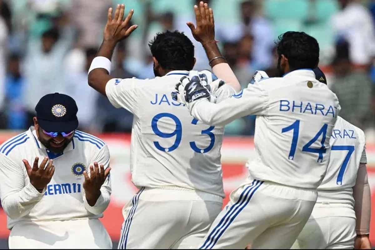 ভারতের টেস্ট জয়ে সিরিজে ফিরলো সমতা