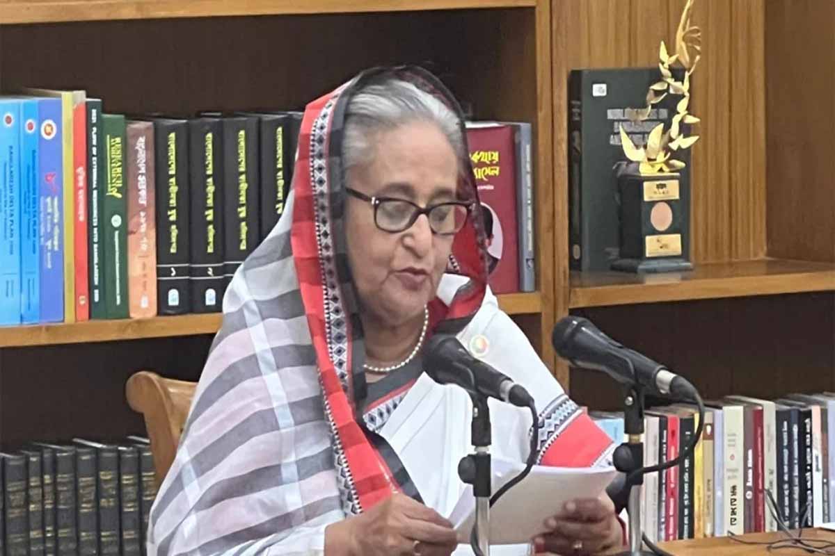 প্রধানমন্ত্রী: মজুতকারীদের গণধোলাই দেওয়া উচিত