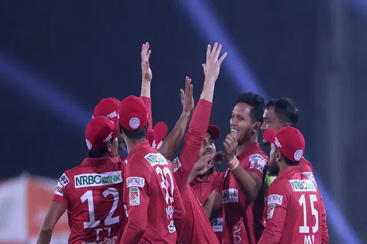 সমালোচকদের মুশফিক, ‘টুর্নামেন্ট শুরুর আগে বললেন বরিশাল সবচেয়ে বুড়োদের দল’