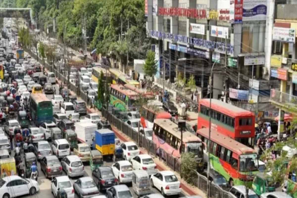 ঢাকা থেকে ২১ জেলায় যাতায়াতে বাড়তে পারে যানজট