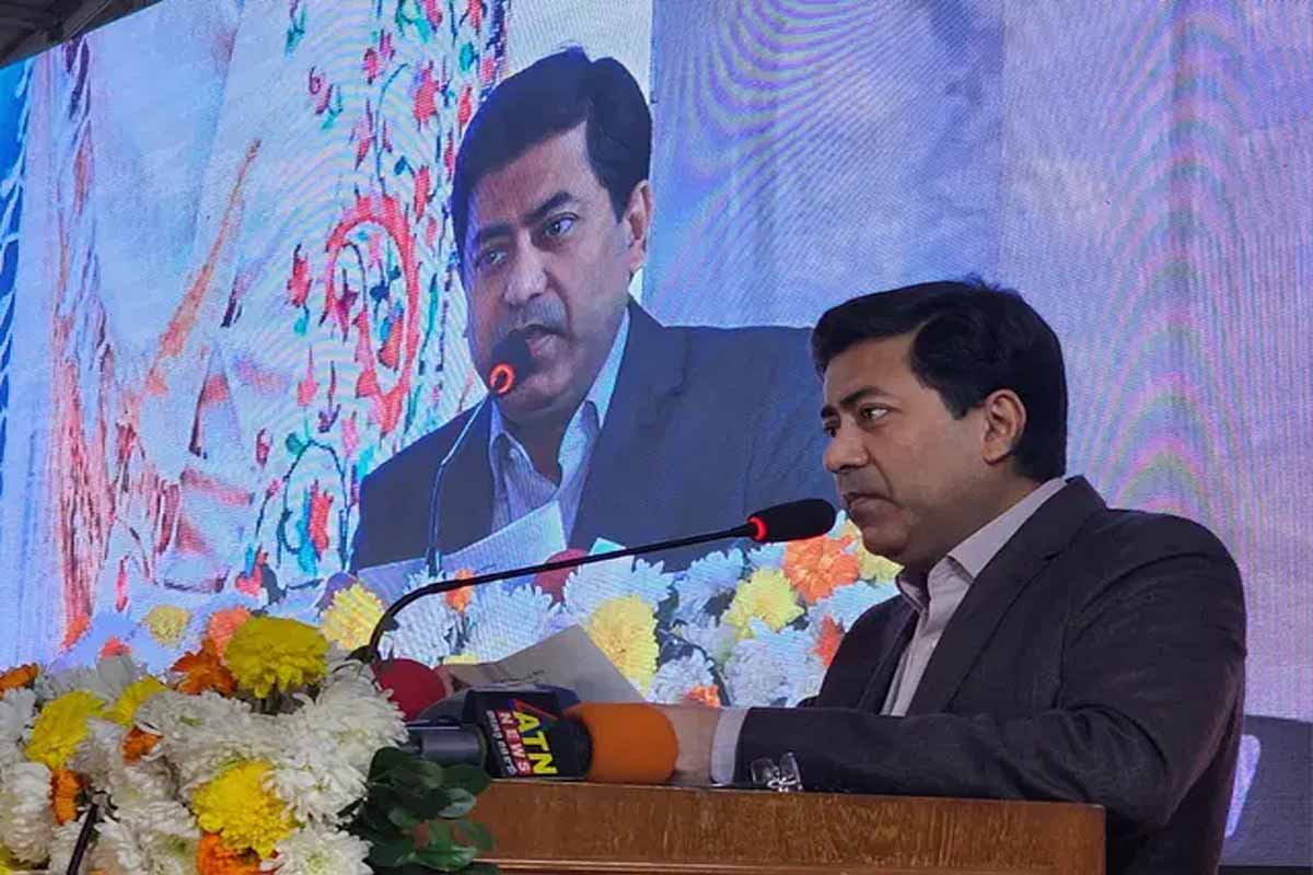 বিজ্ঞান ও প্রযুক্তির গবেষণায় বরাদ্দ বাড়াতে হবে: মেয়র তাপস