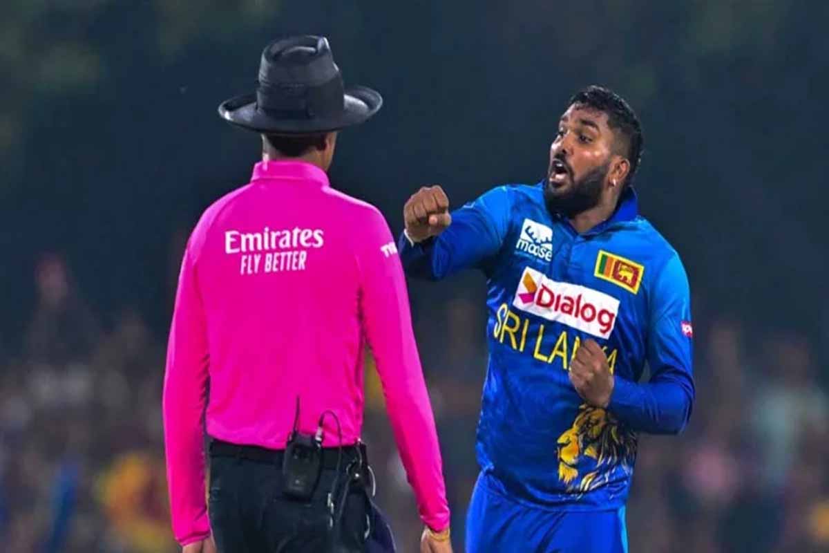 বাংলাদেশের বিপক্ষে টেস্ট সিরিজে নিষিদ্ধ হাসারাঙ্গা
