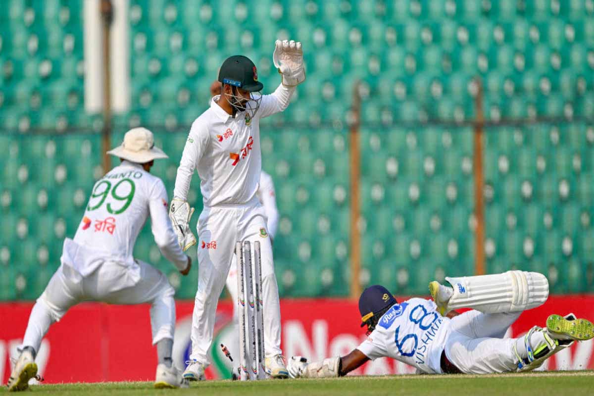 শতকবিহীন ইনিংসে লঙ্কানদের বিশ্বরেকর্ড