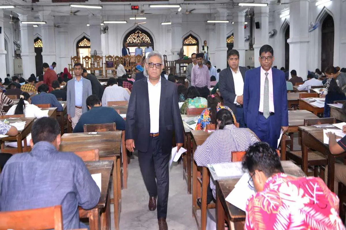 ঢাবির বিজ্ঞান ইউনিটের ভর্তি পরীক্ষা অনুষ্ঠিত