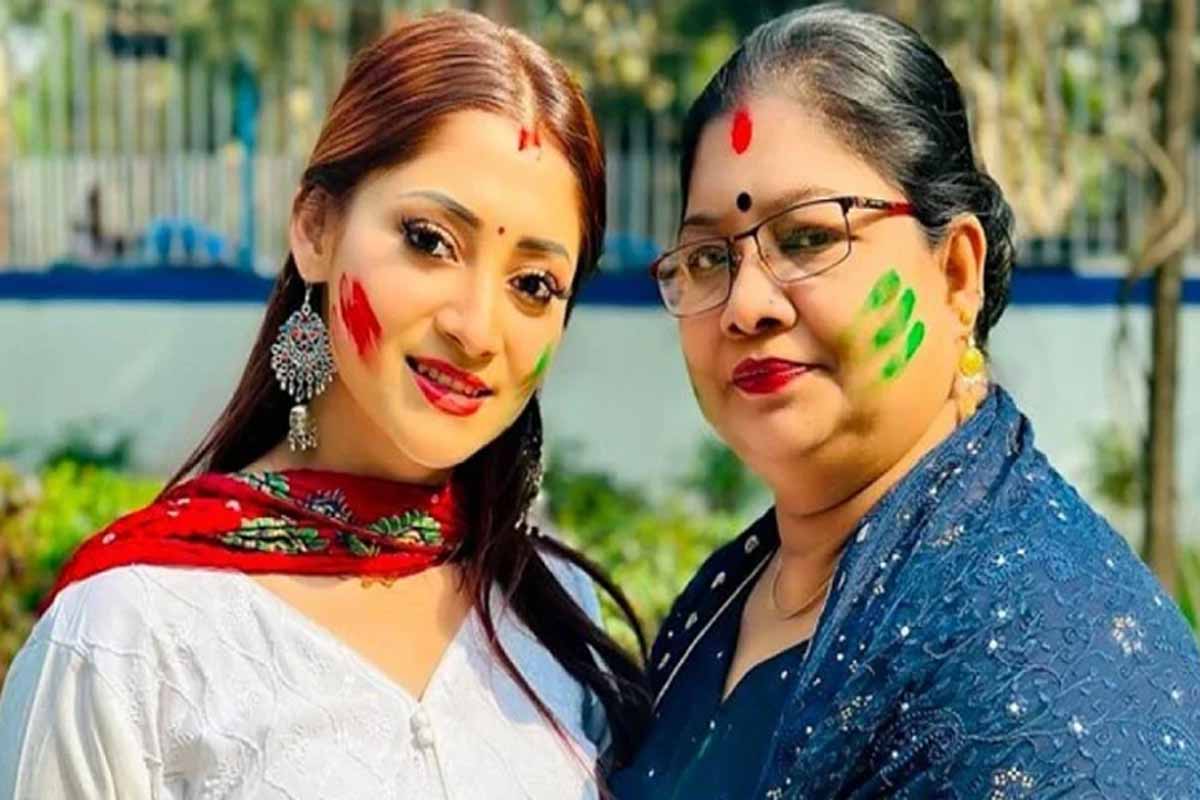 মাকে ছাড়া কীভাবে আমি সারাজীবন পার করবো: পূজা