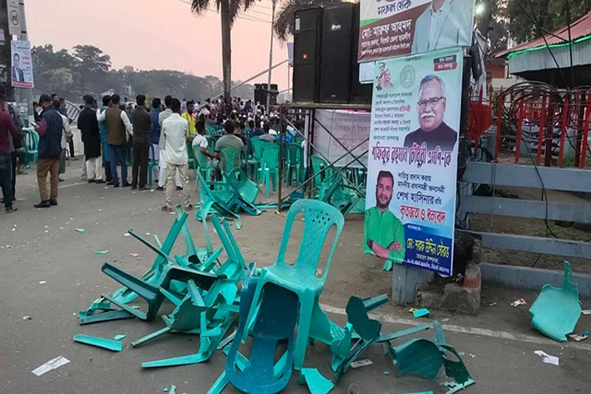 সিলেটে প্রতিমন্ত্রীর সংবর্ধনায় ছাত্রলীগের হট্টগোল, চেয়ার ছোড়াছুড়ি