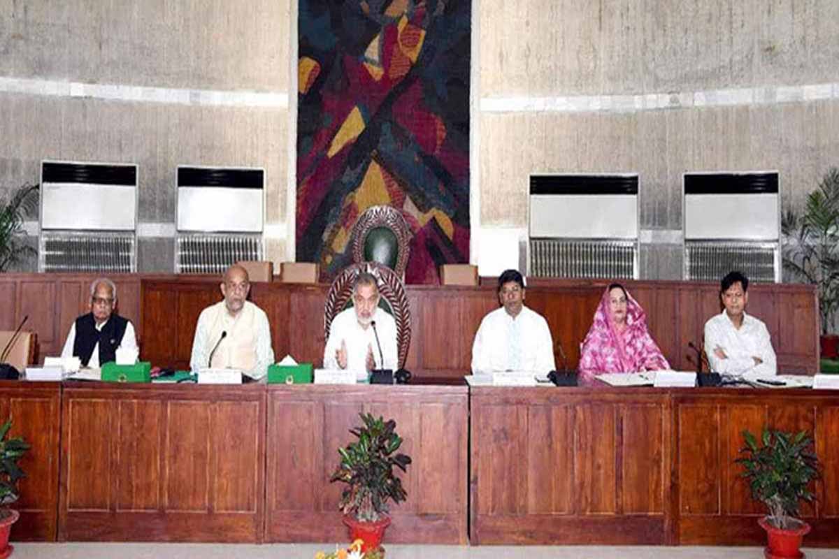 ট্রেনের সামনে সিসিটিভি ক্যামেরা বসানোর সুপারিশ