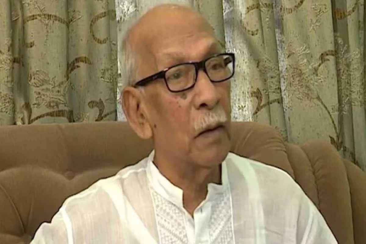 শহীদ বুদ্ধিজীবী কবরস্থানে চিরনিদ্রায় শায়িত হলেন ভাষাসৈনিক টিপু