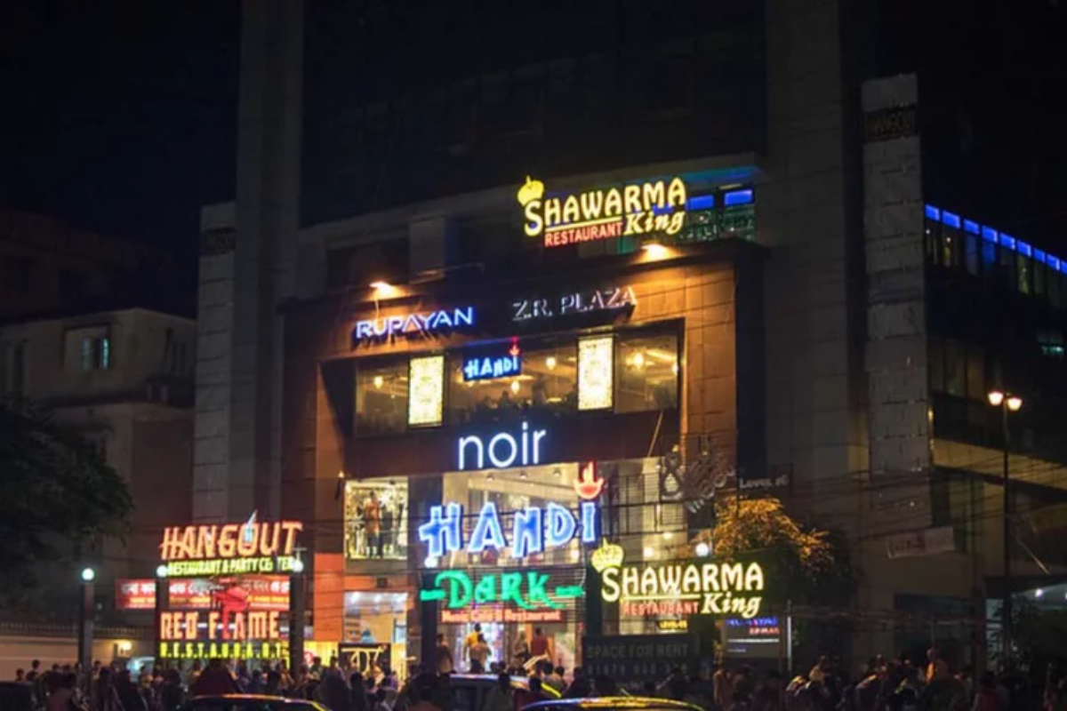 রাজধানীজুড়ে রেস্টুরেন্টে নজর রাখছে ডিবি