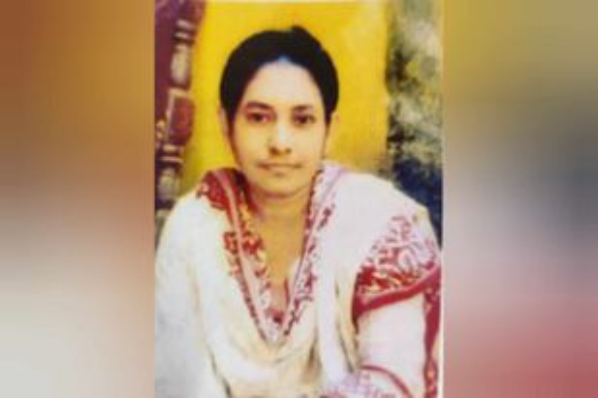 নড়াইলে প্রতিবন্ধী চম্পা খানম ২০দিন ধরে নিখোঁজ