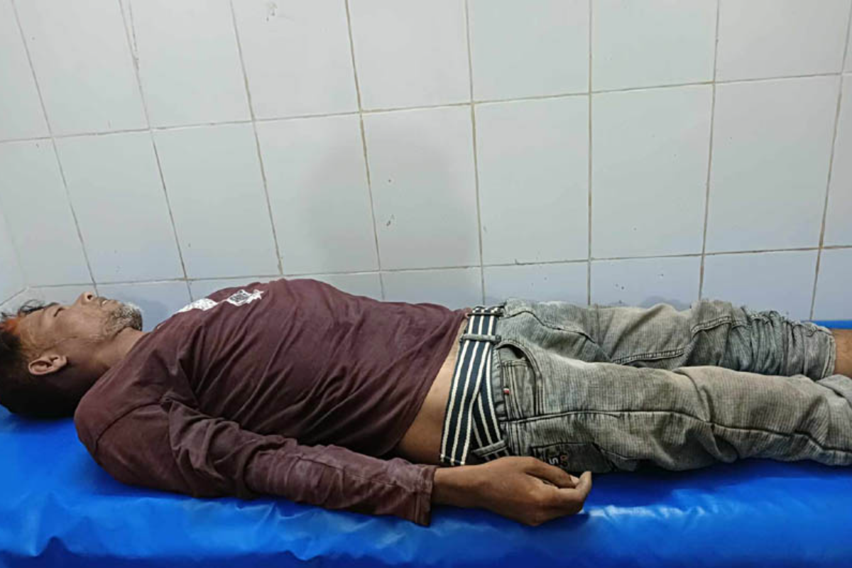 নড়াইলে বিদ্যুৎস্পৃষ্ট হয়ে রাজমিস্ত্রির মৃত্যু