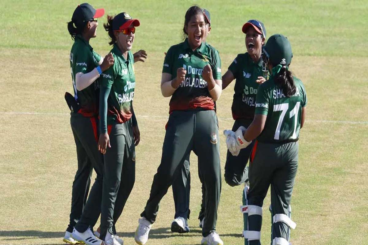 প্রথম বাংলাদেশি হিসেবে দুই আন্তর্জাতিক টি-টোয়েন্টি হ্যাটট্রিক ফারিহার