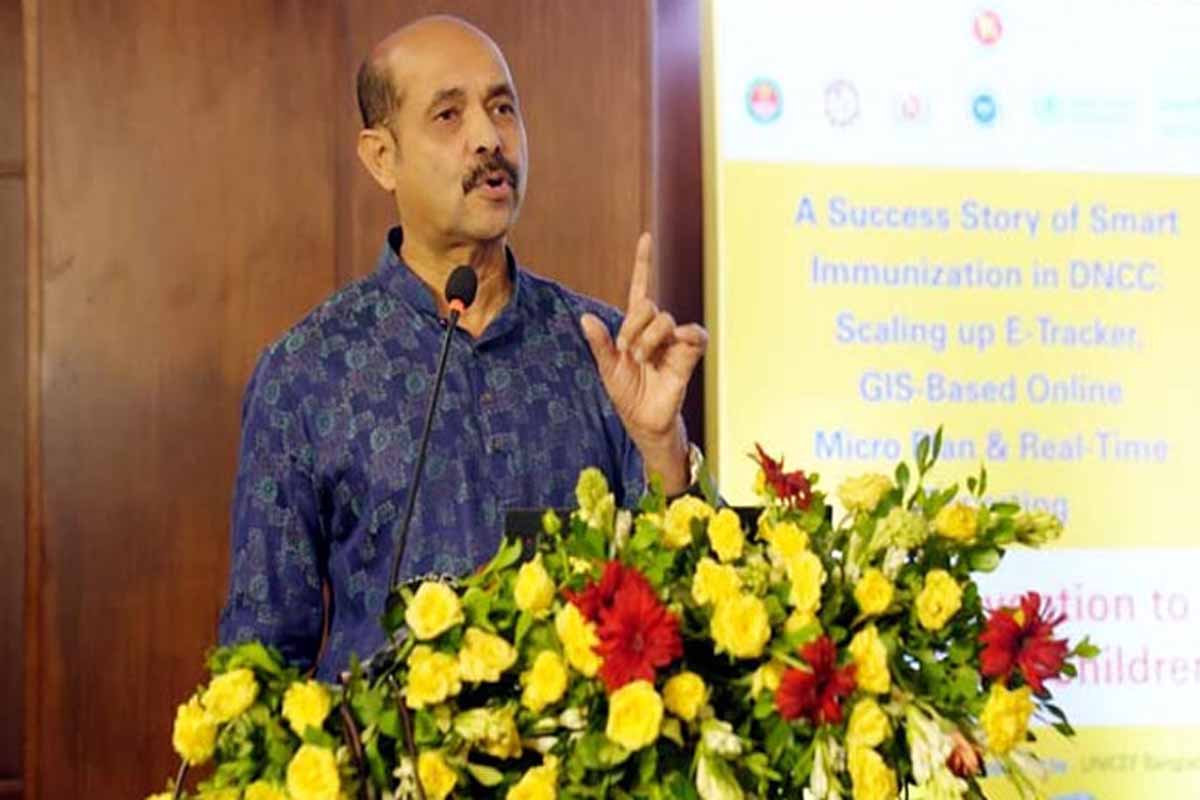 টিকাদানের সক্ষমতা আরও বাড়াবে ডিএনসিসি: মেয়র আতিকুল