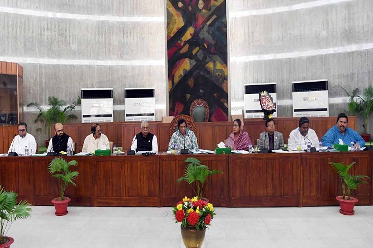 আইনশৃঙ্খলা রক্ষায় সব বাহিনীকে আরও সতর্ক থাকার সুপারিশ