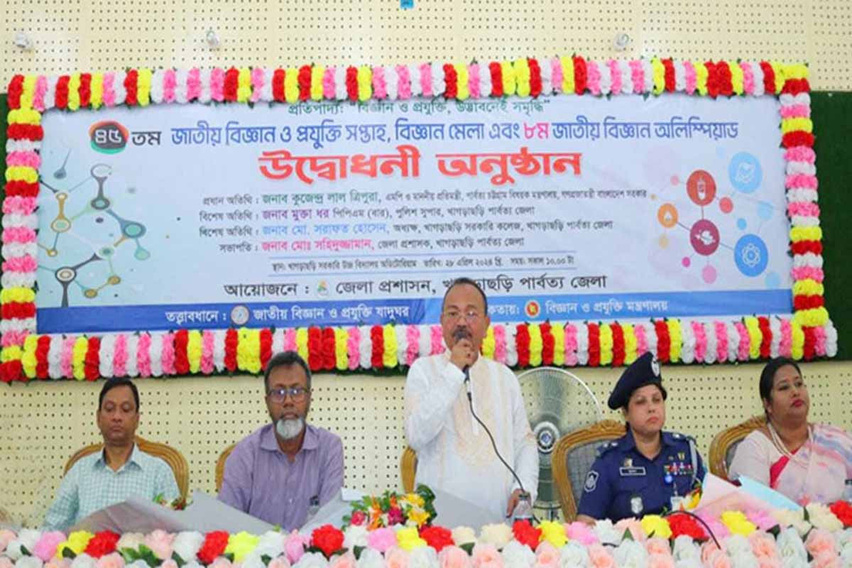 ‘প্রধানমন্ত্রী এ প্রজন্মকে দক্ষতা ও যোগ্যতায় স্মার্ট মানুষ হিসেবে গড়ে তুলতে চান