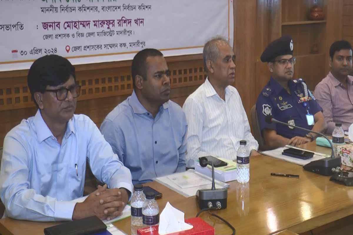উপজেলাপরিষদ নির্বাচনে সেনাবাহিনী মোতায়েনের সিদ্ধান্ত নেই : ইসি আলমগীর
