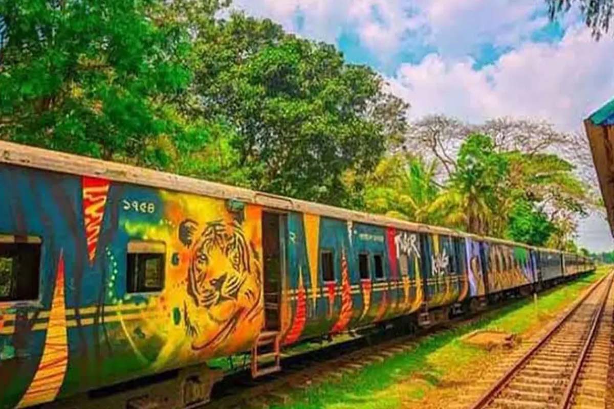 চবির শাটল ট্রেনের নিচে পড়ে কিশোরের মৃত্যু