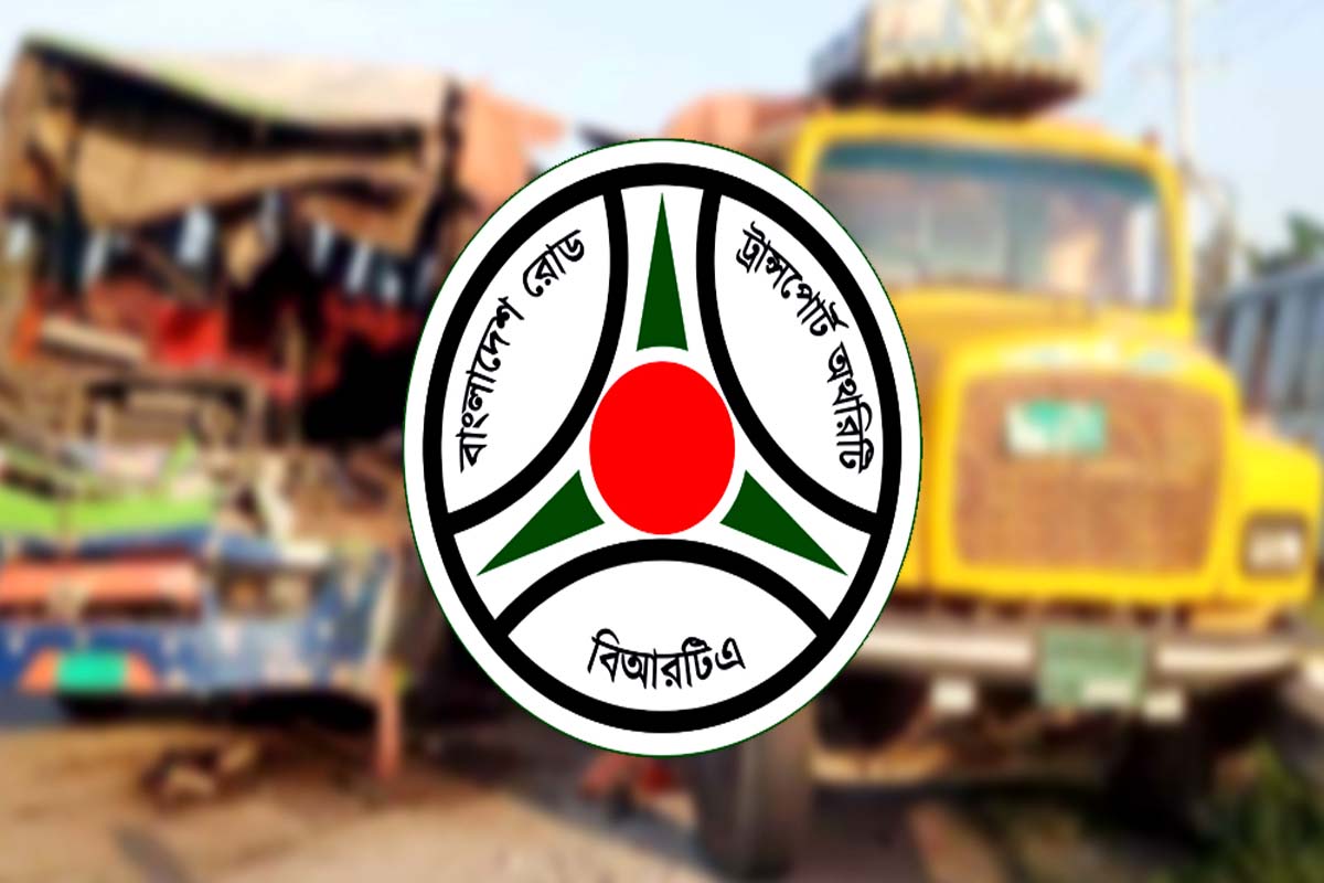 ঈদযাত্রায় সড়কে ঝরল ৩২০ প্রাণ