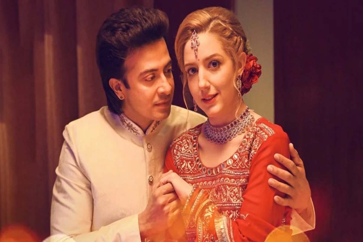 ‘রাজকুমার’র পোস্টার নিয়ে মার্কিন নায়িকার ক্ষোভ