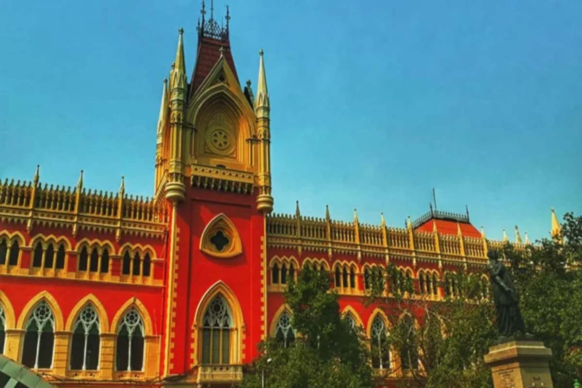 ভোটের মাঝে চাকরি হারাচ্ছেন পশ্চিমবঙ্গের ২৫ হাজার শিক্ষক