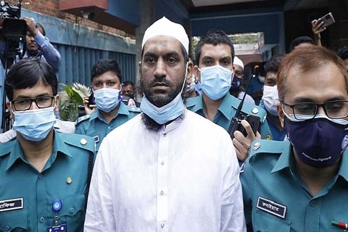 নাশকতার তিন মামলায় জামিন পেলেন মামুনুল হক