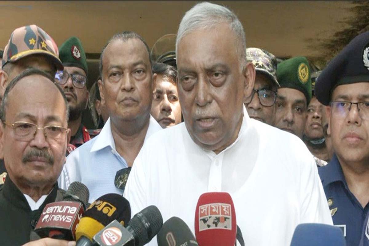 ‘সামরিক বাহিনীকে শক্তিশালী অভিযান চালানোর নির্দেশনা প্রধানমন্ত্রীর’