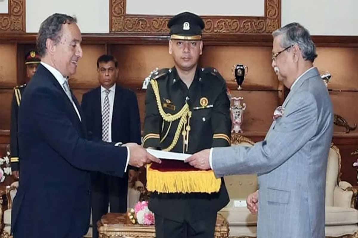 পর্তুগাল ও বাহরাইনের নবনিযুক্ত রাষ্ট্রদূতের পরিচয়পত্রগ্রহণ রাষ্ট্রপতির
