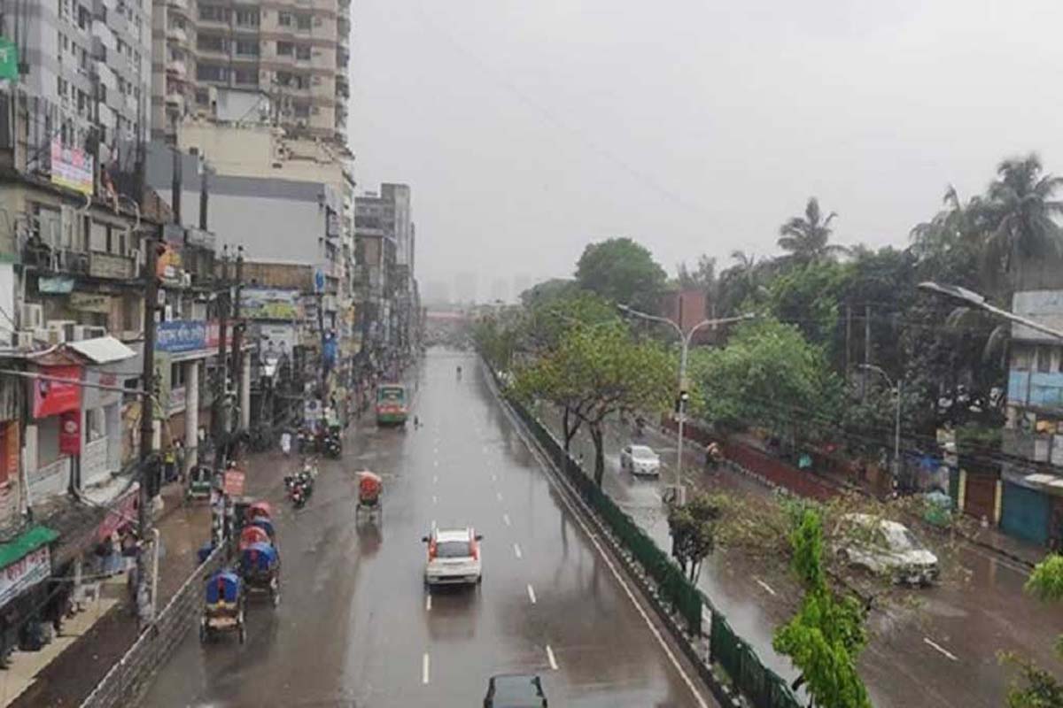 রাজধানীতে গুঁড়ি গুঁড়ি বৃষ্টি