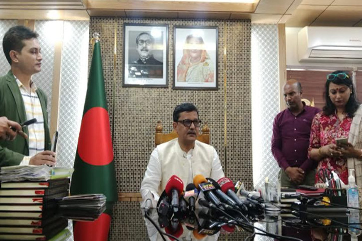 এ মাসেই উদ্ধার পাবেন জলদস্যুদের হাতে বন্দি নাবিকরা, আশা প্রতিমন্ত্রীর