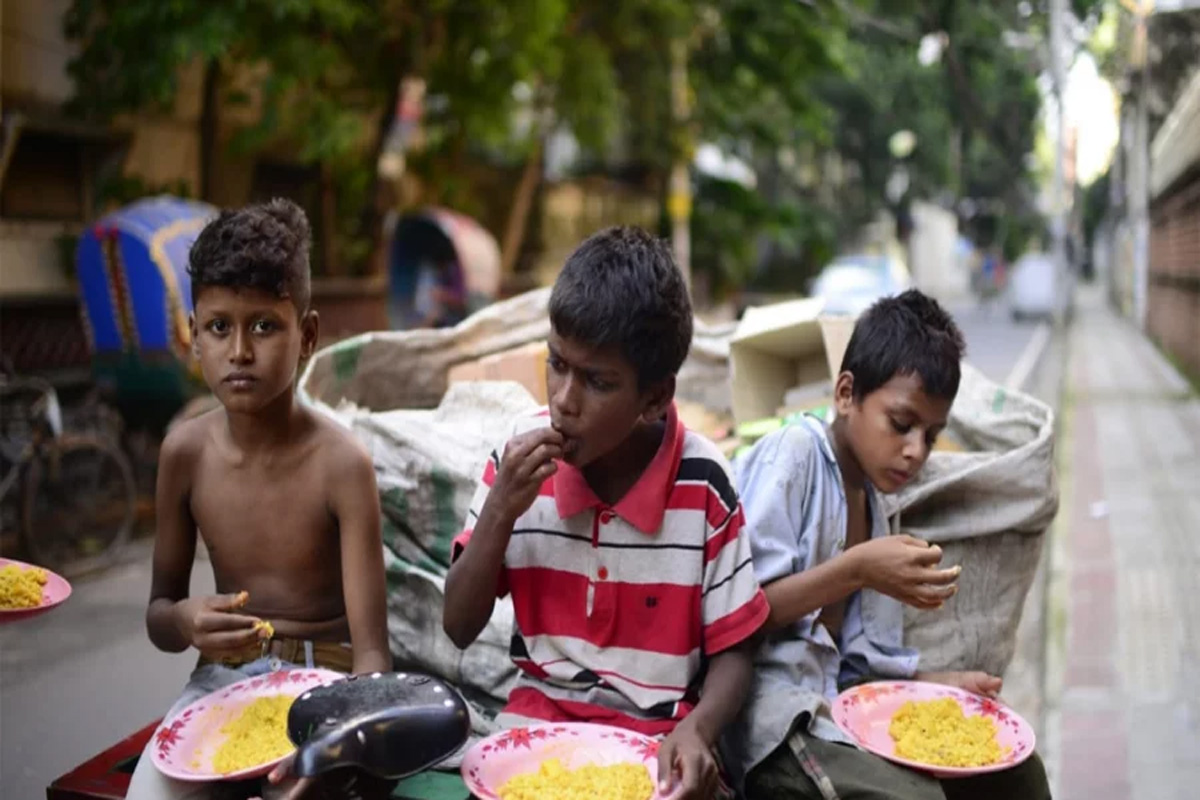 এতিমখানা বা পথের পাশে ঈদ কেটেছে যাদের