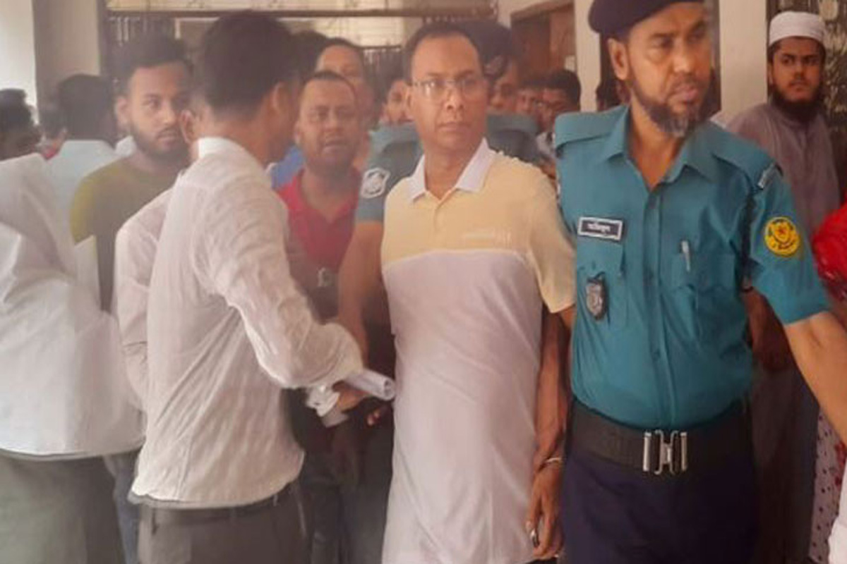 আত্মসমর্পণ করে কারাগারে বিএনপির কেন্দ্রীয় নেতা জুয়েল