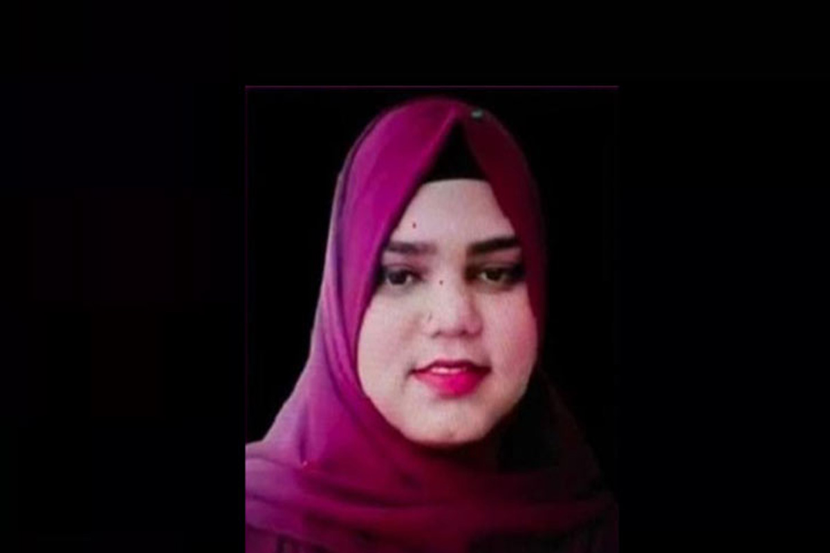 দরজা ভেঙে কলেজ ছাত্রীর ঝুলন্ত মরদেহ উদ্ধার