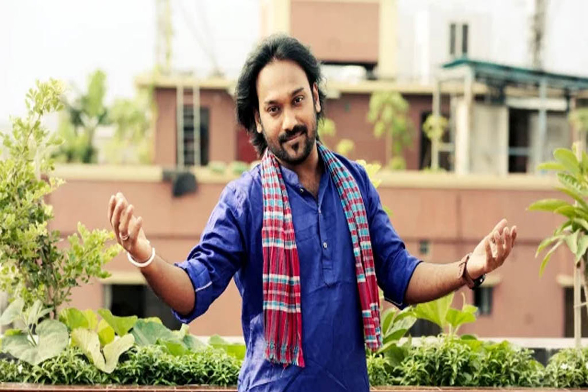 সড়ক দুর্ঘটনায় প্রাণ হারালেন কণ্ঠশিল্পী পাগল হাসান