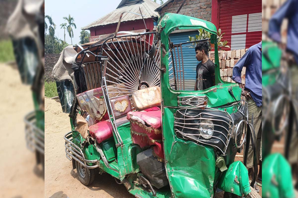 ময়মনসিংহে বাসের ধাক্কায় সিএনজির ২ যাত্রী নিহত