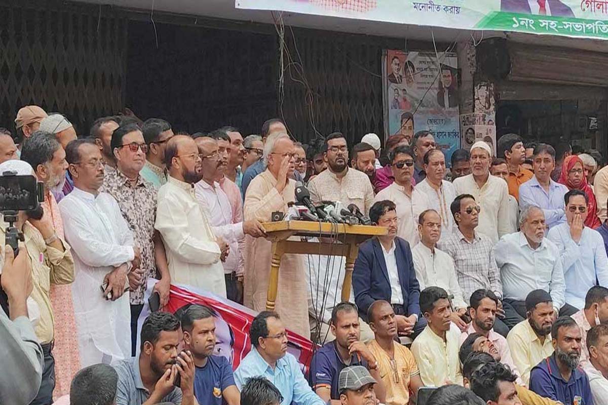 ডামি সরকারের উন্নয়নের ভেলকিবাজিতে দেশ : রিজভী