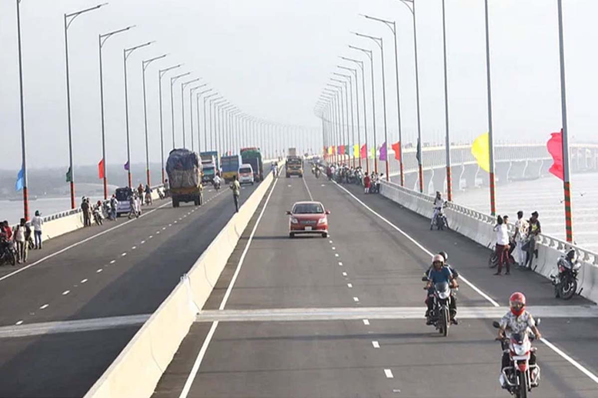 পদ্মা সেতুতে ১৫০০ কোটি টাকা টোল আদায়ের মাইলফলক