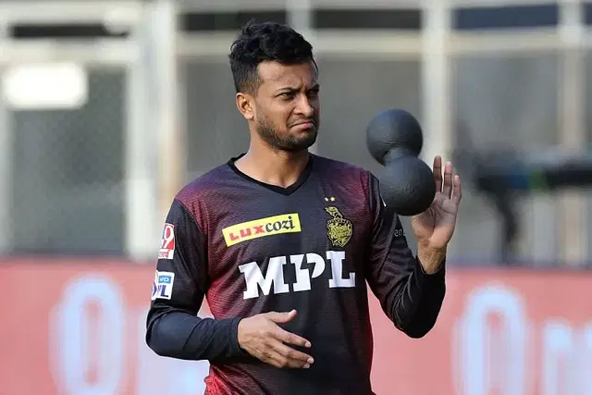 নাইট রাইডার্স পরিবারে ফিরলেন সাকিব