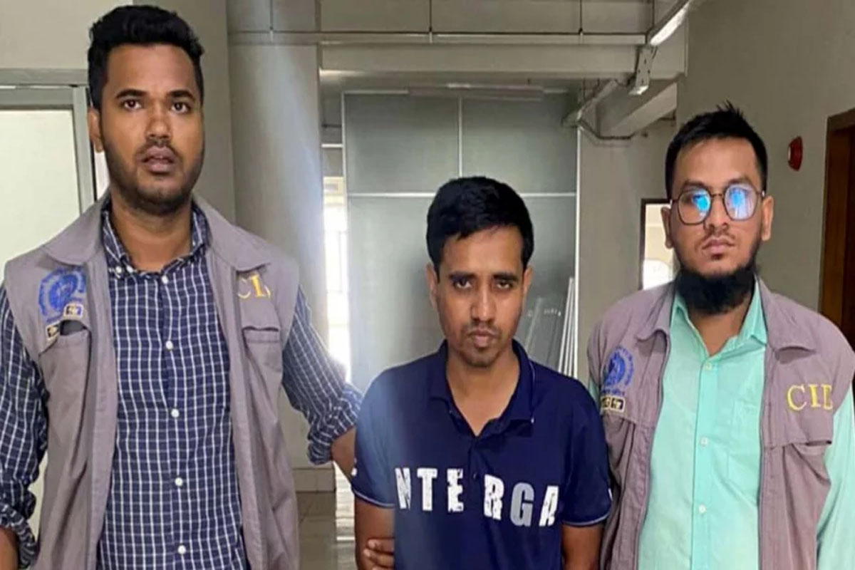 কোচিং সেন্টারে শিশুদের ধর্ষণ করে ফোনে রাখতেন ভিডিও