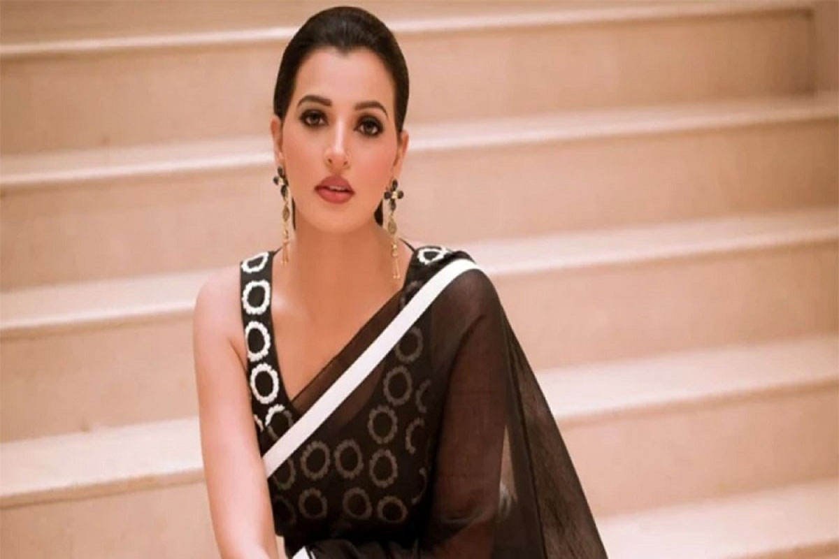 শিল্পী সমিতি শিল্পীদের কী কাজে লাগে, তা আজও বুঝলাম না: বর্ষা