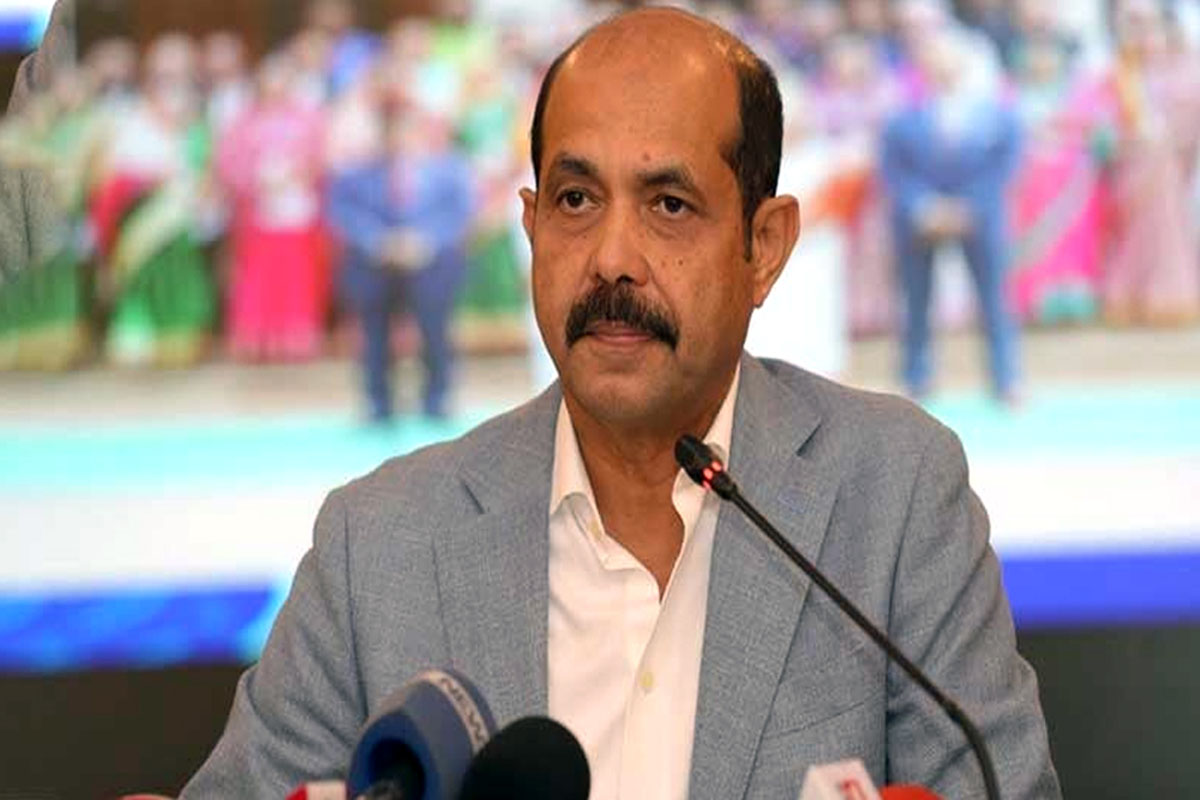 ঘূর্ণিঝড় রেমাল: জরুরি নির্দেশনা দিলেন মেয়র আতিক