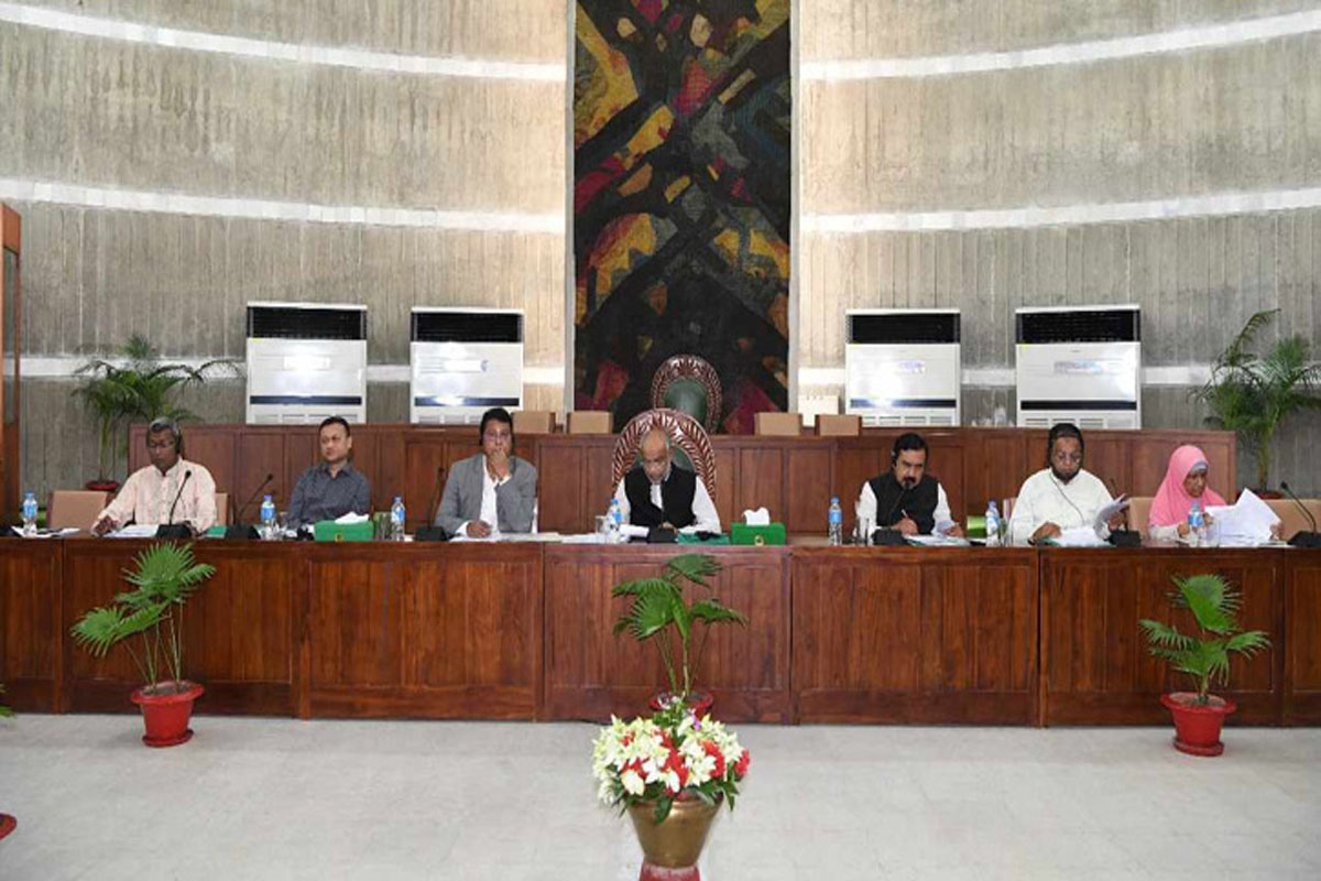 নৌযান শ্রমিকদের মজুরি বৃদ্ধির সুপারিশ