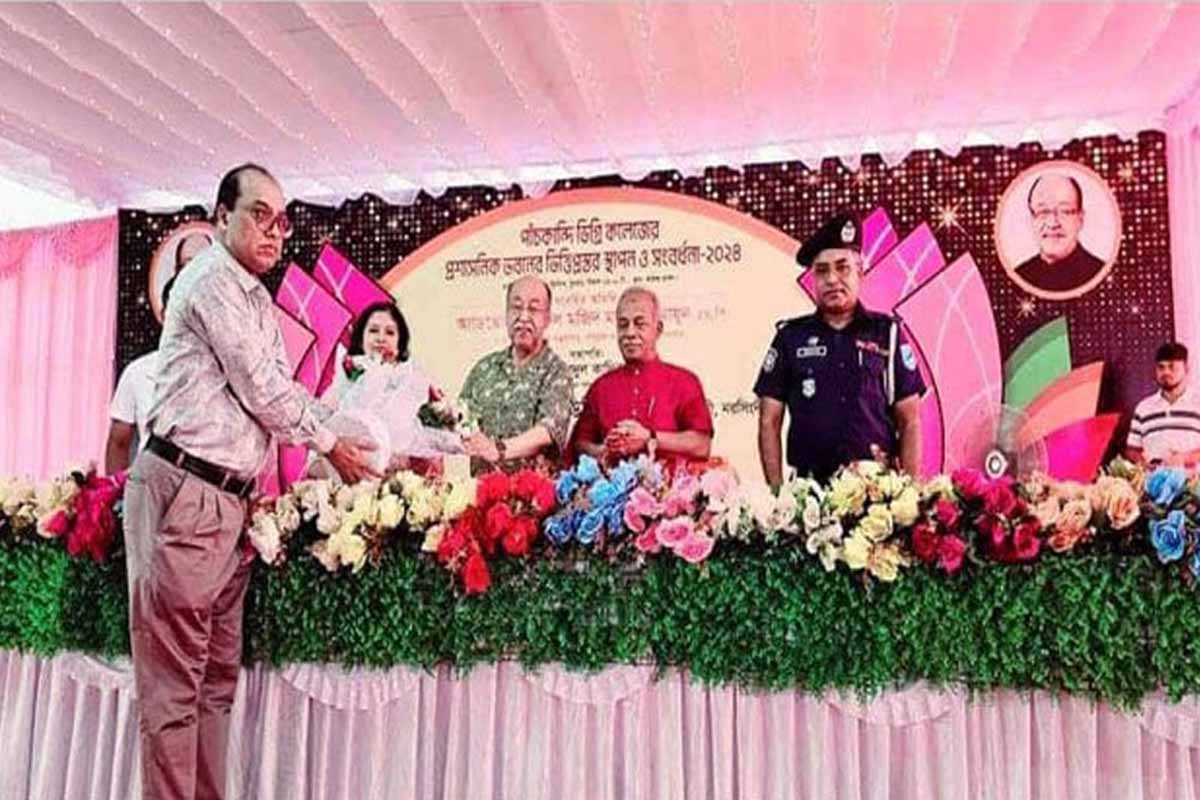 ‘শিক্ষকরাই আগামী দিনের স্মার্ট নাগরিক গড়ার কারিগর’