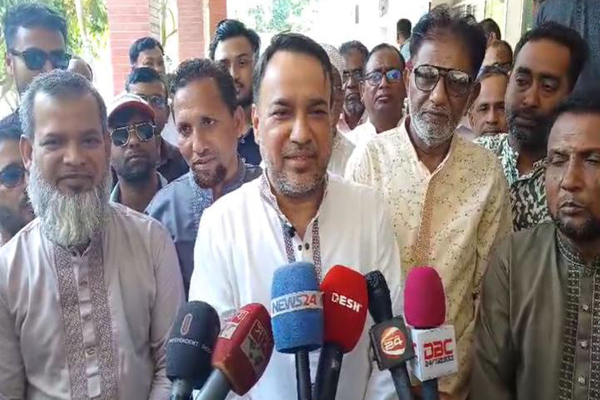 ঝিনাইদহ-১ উপনির্বাচনে মনোনয়নপত্র জমা দিলেন নজরুল ইসলাম দুলাল
