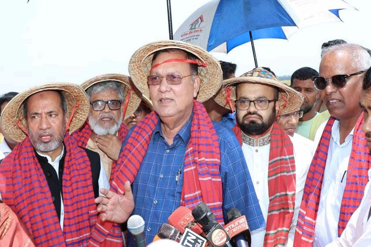 সরকার স্মার্ট কৃষি ব্যবস্থা গড়ে তুলতে কাজ করছে : কৃষিমন্ত্রী
