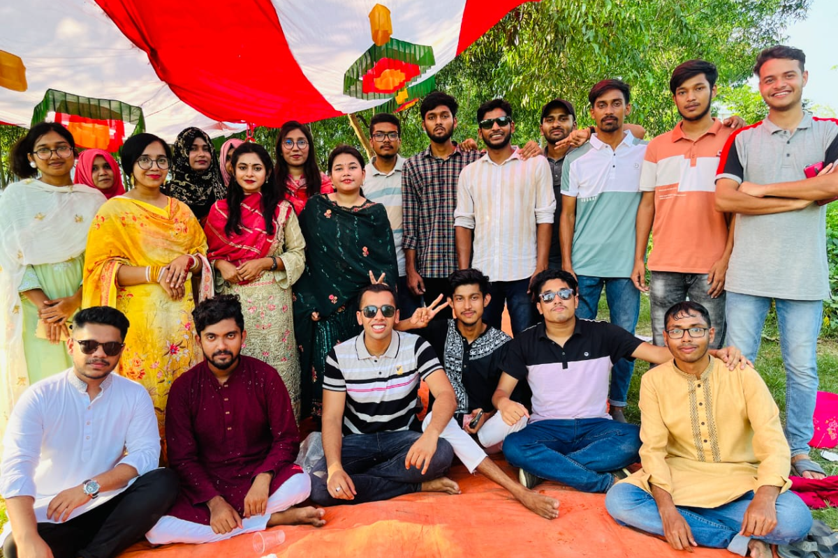 ইবিতে রাষ্ট্রবিজ্ঞান বিভাগের চড়ুইভাতি অনুষ্ঠিত