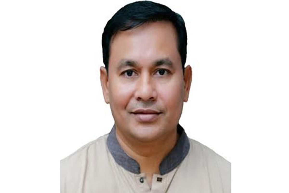 চেয়ারম্যান প্রার্থী এমপির ভাই, মাত্র ১৪ বছর বয়সেই গ্রাজুয়েট!