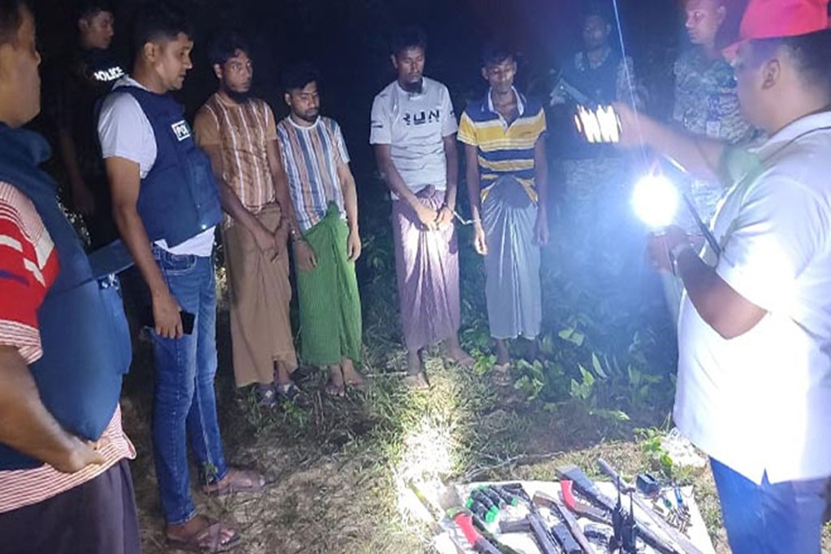রোহিঙ্গা ক্যাম্প থেকে আরসার ৪ সন্ত্রাসী আটক