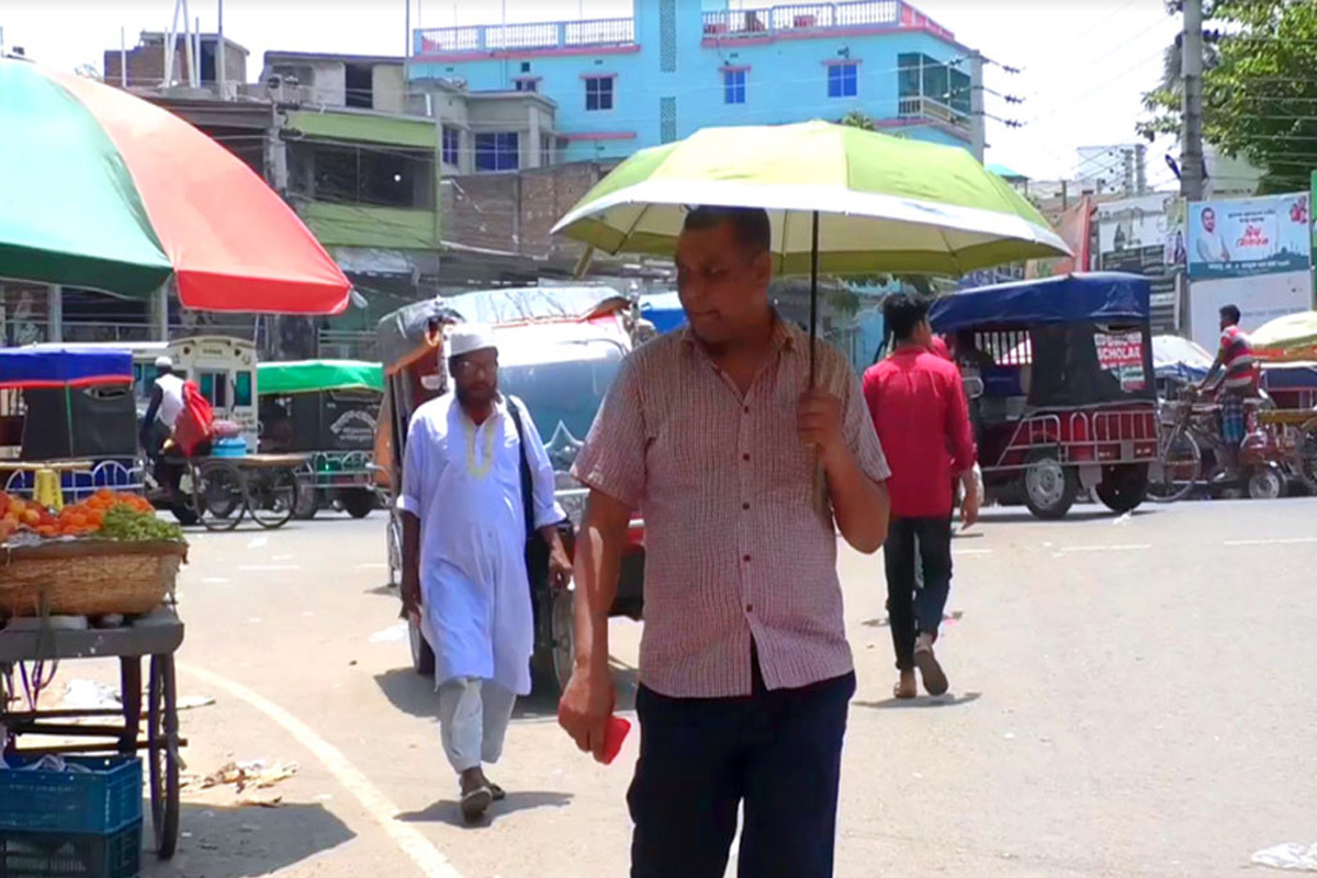 চুয়াডাঙ্গায় তাপমাত্রা ৪১.৭ ডিগ্রি, বিপর্যস্ত জনজীবন